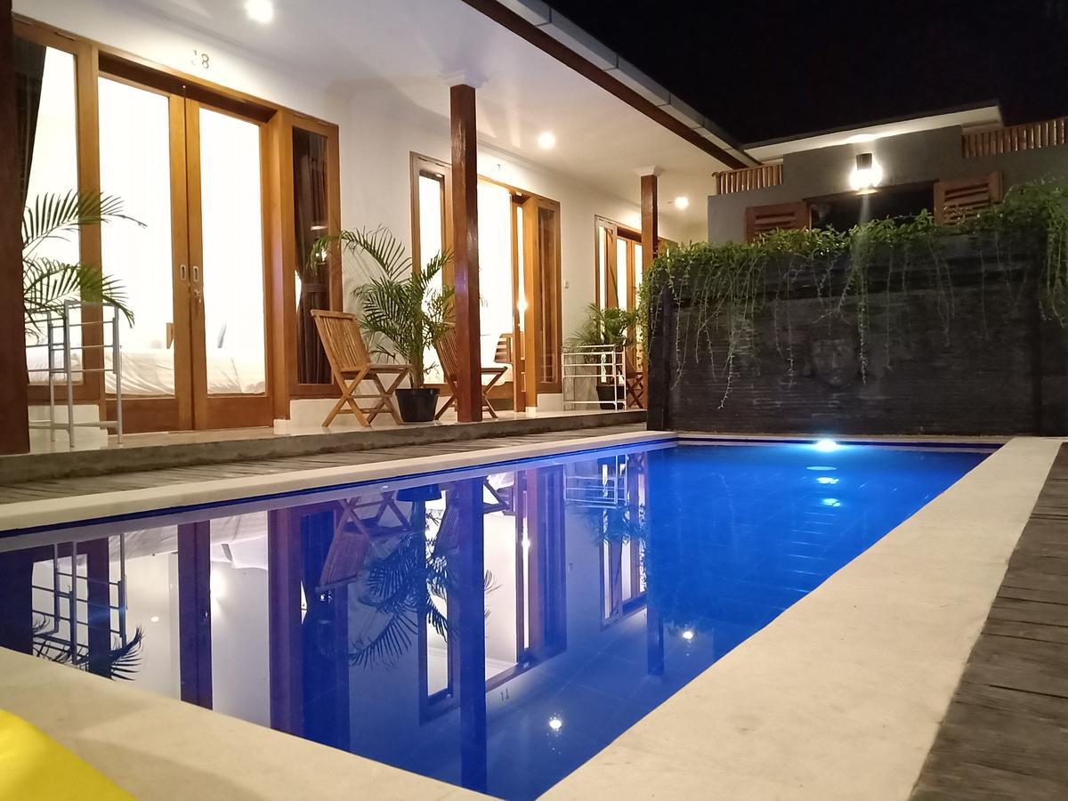 T & J Rooms Seminyak Buitenkant foto