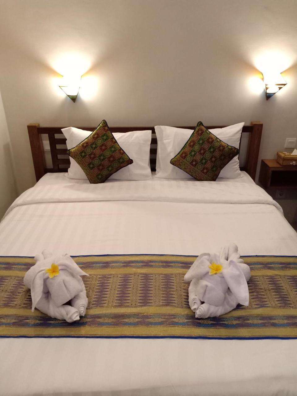 T & J Rooms Seminyak Buitenkant foto